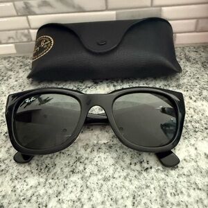 Ray-Ban Black Sunglasses